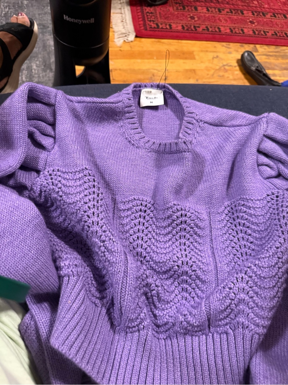 Women's Lavender Puff-Sleeve Crewneck Sweater